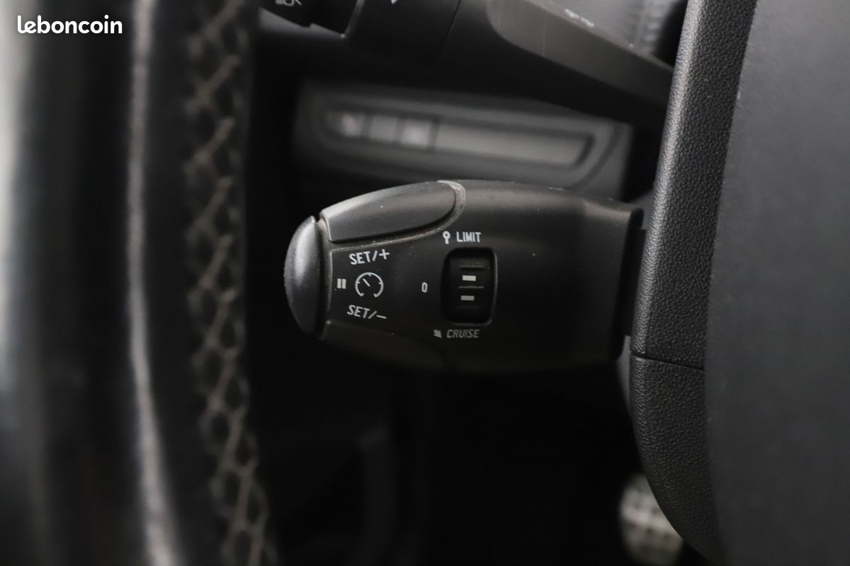 Peugeot 2008 1.2 PureTech Crossway 110 ch (image 24)
