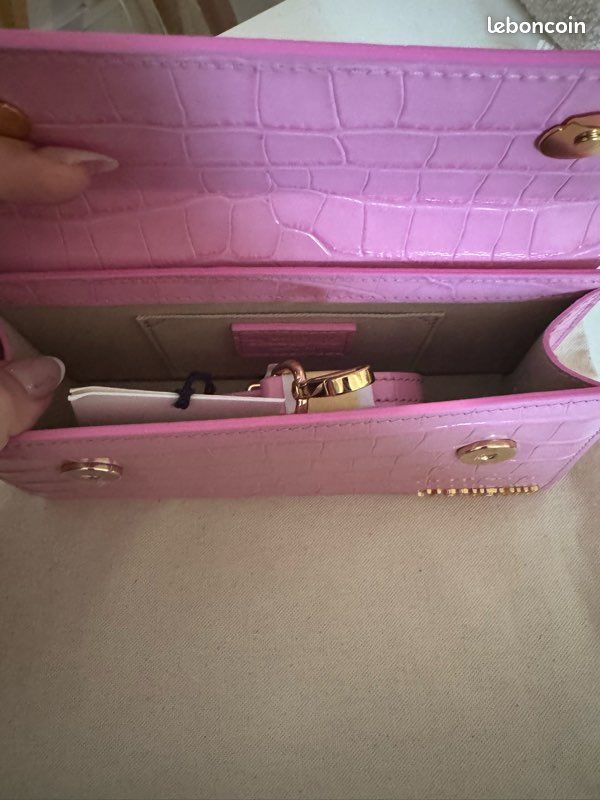 Sac Jacquemus Chiquito Long – Crocodile Rose – Édition Exclusive 2022 – Neuf Avec Étiquettes