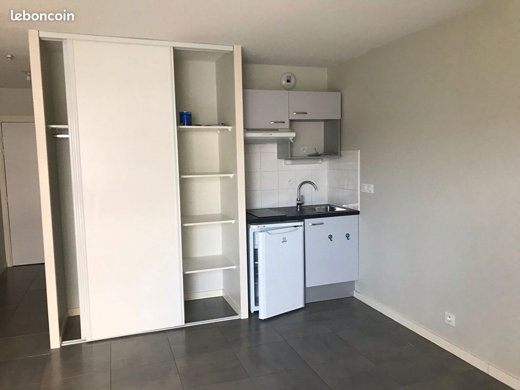 Appartement 1 pièce 28 m² · à Bordeaux · 28 m² · 519 €