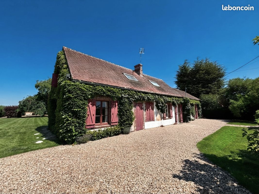 Maison 7 pièces 158 m² · à Dampierre-sur-Avre · 158 m² · 325 500 €