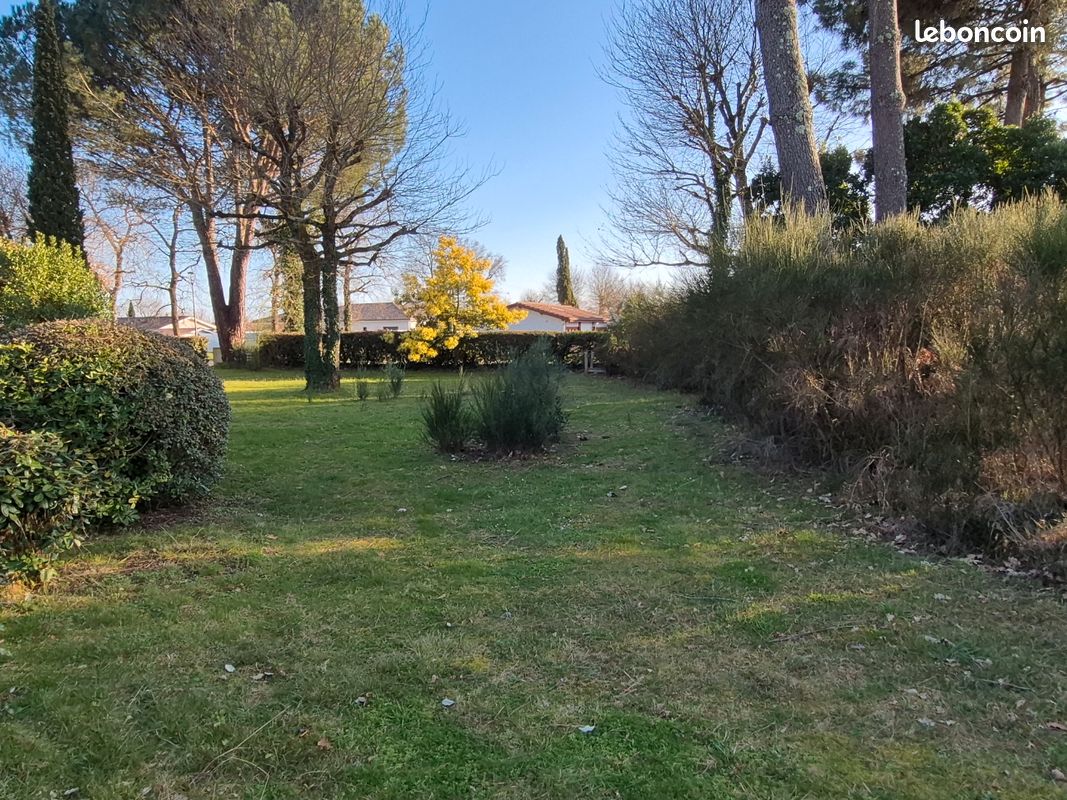 Terrain à bâtir 684m2 (image 2)