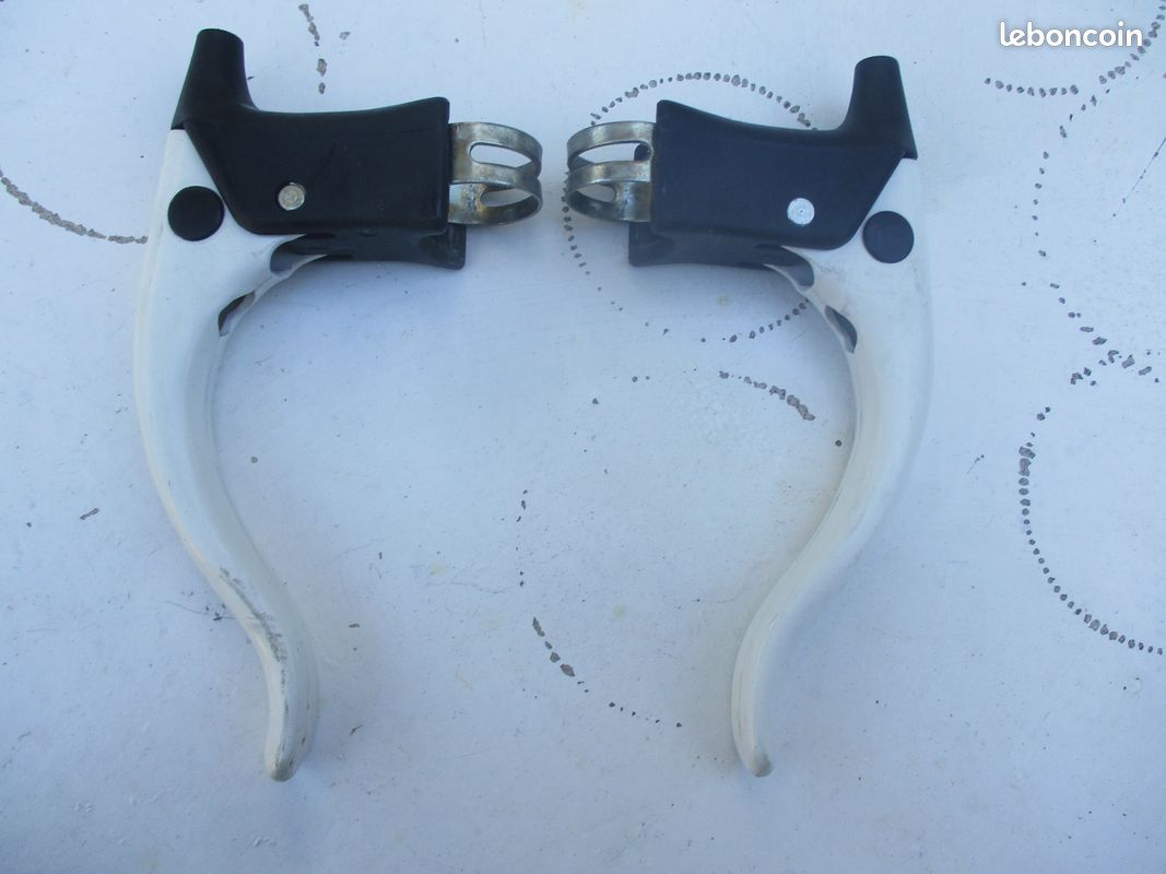 ÉTRIER DE FREIN arrière / rear brake - CLB 🇫🇷 EUR 30,00 - FR