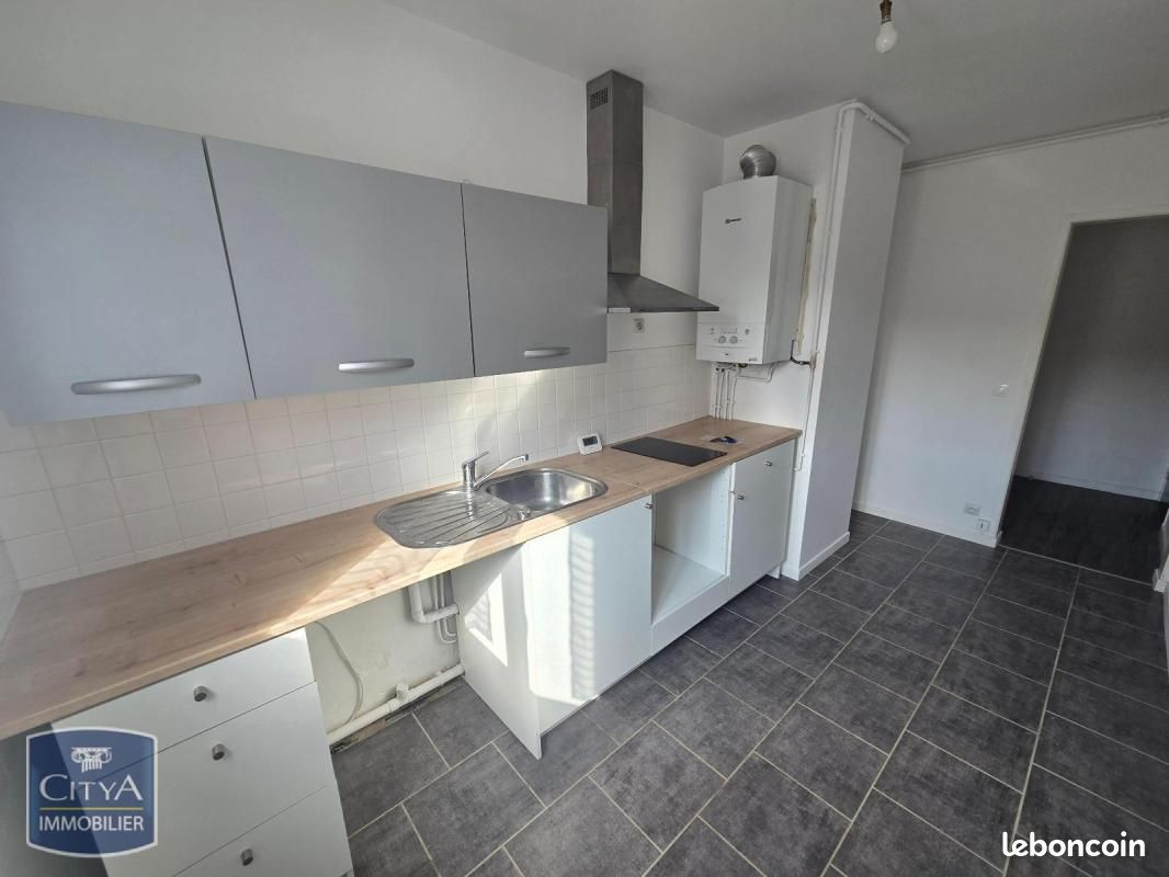 Appartement 1 pièce 35 m² · à Issoire · 35 m² · 450 €/mois
