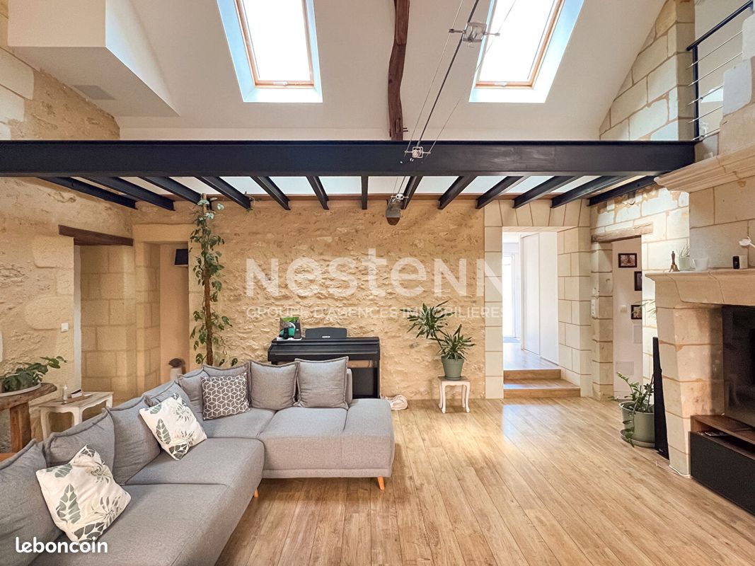 Maison 7 pièces 267 m² · à Terranjou · 267 m² · 1 288 €