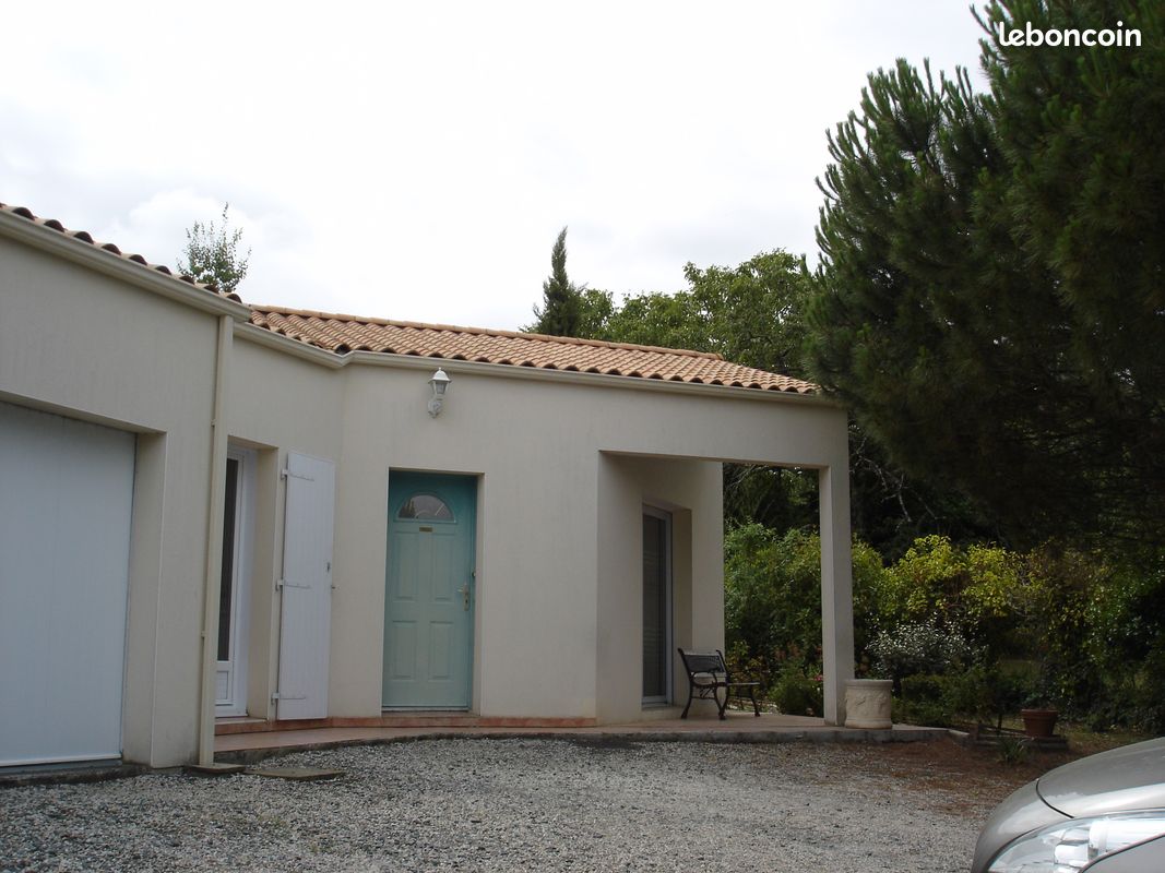 Maison 5 pièces 95 m² · à Fontenay-le-Comte · 95 m² · 895 €