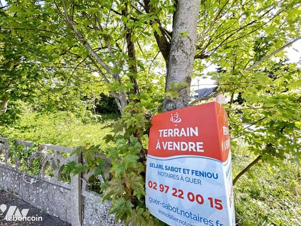 Terrain 700 m² GUER