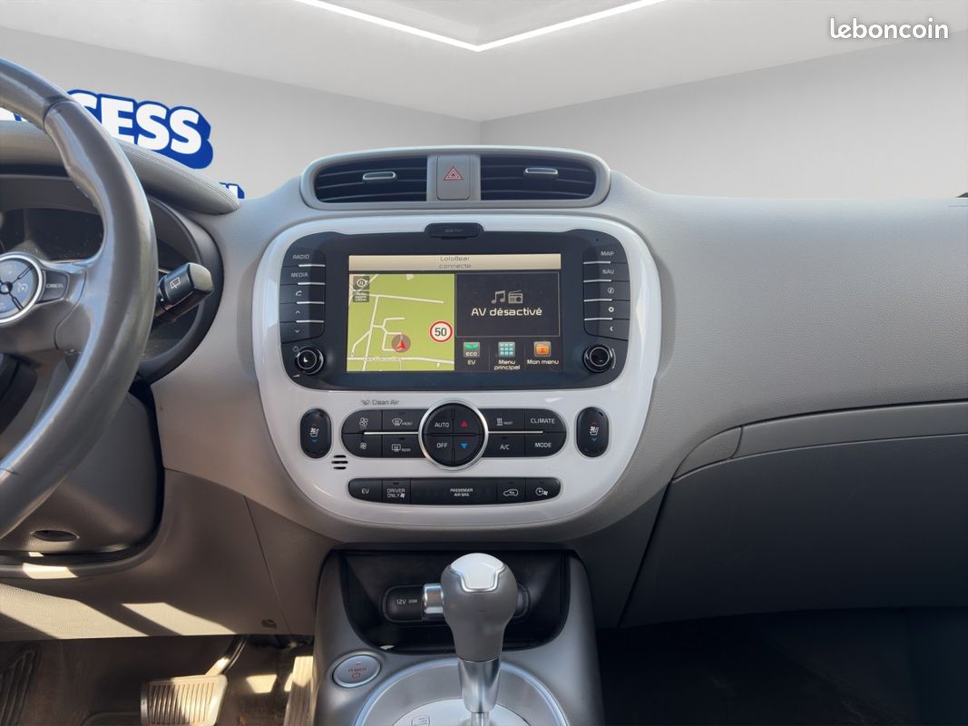 Kia SOUL EV Ultimate / SUIVI COMPLET / SOH 61%) (image 21)