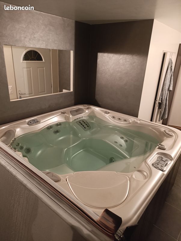 Jacuzzi spa Hotspring (image 5)