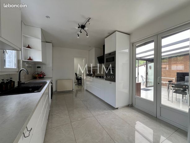 Maison 6 pièces 121 m²
