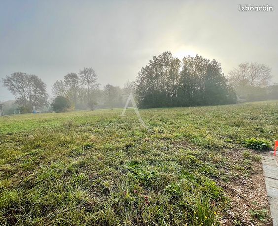 Terrain 659 m² L ISLE JOURDAIN