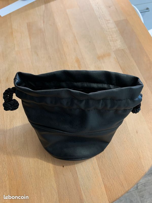 Trousse à maquillage en forme de bourse (image 4)