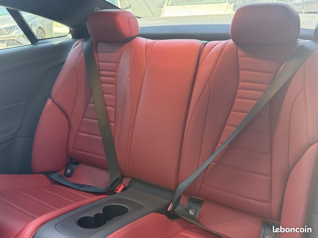 Mercedes Classe E Coupé 400 d 9G-Tronic 4-Matic AMG Line (image 38)