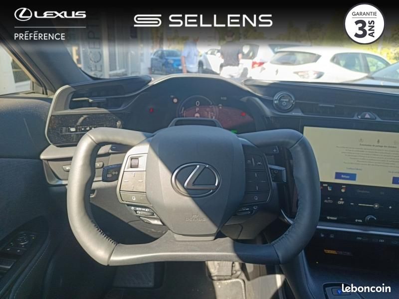 Lexus RZ 500e Executive MC26 (image 14)