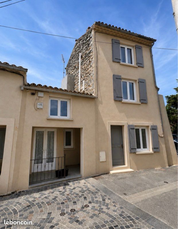 Appartement 1 pièce 17 m² · à Pierrelatte · 17 m² · 380 €