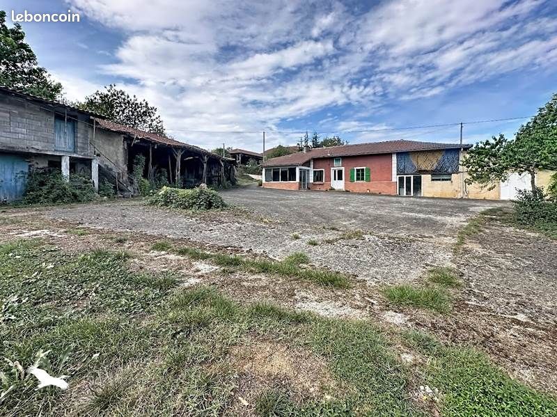 Maison 5 pièces 153 m² · à Lodes · 153 m² · 93 415 €