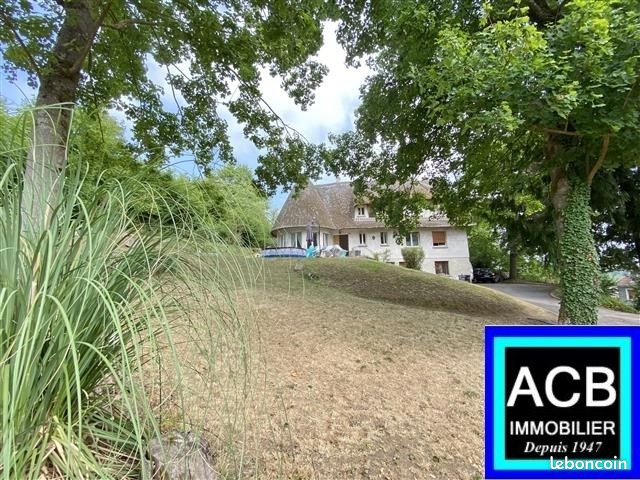 Maison 10 pièces 291 m² · à Mouy · 291 m² · 349 900 €