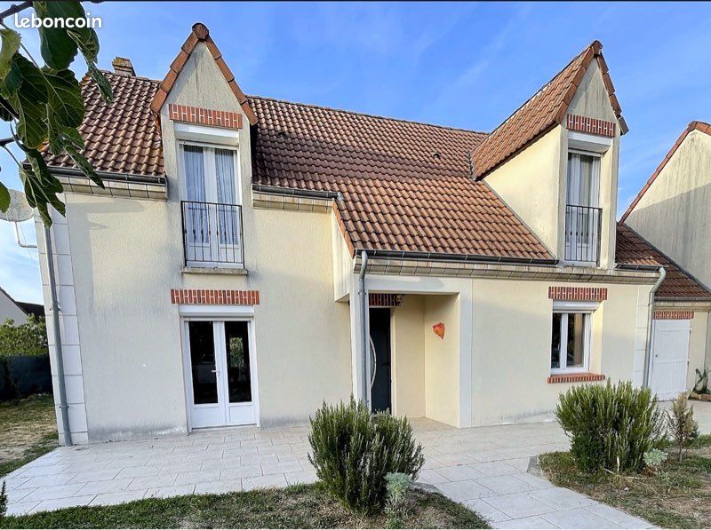 Maison 5 pièces 130 m² · à Saint-Cyr-en-Val · 130 m² · 280 000 €