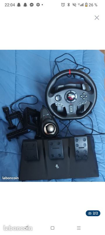 Volant gaming (image 1)