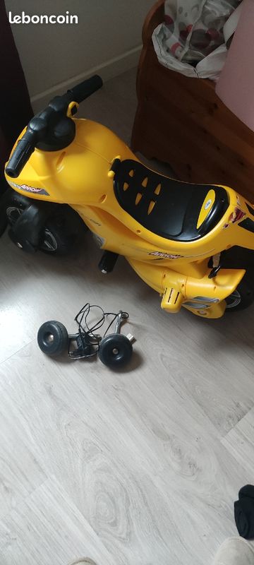 Moto enfant électrique (image 1)