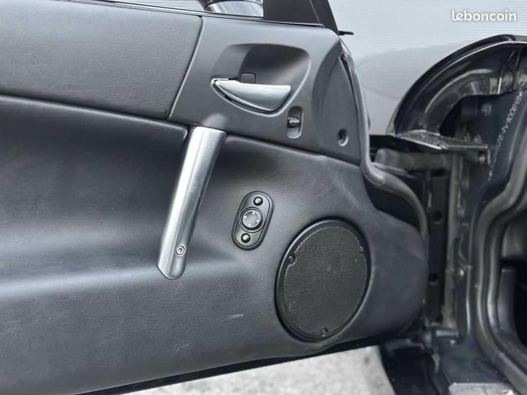 Dodge Viper SRT10 V10 8.4 505 CH BVM6 ZB1 / FAIBLE KILOMETRAGE ORIGINE EUROPE (image 9)