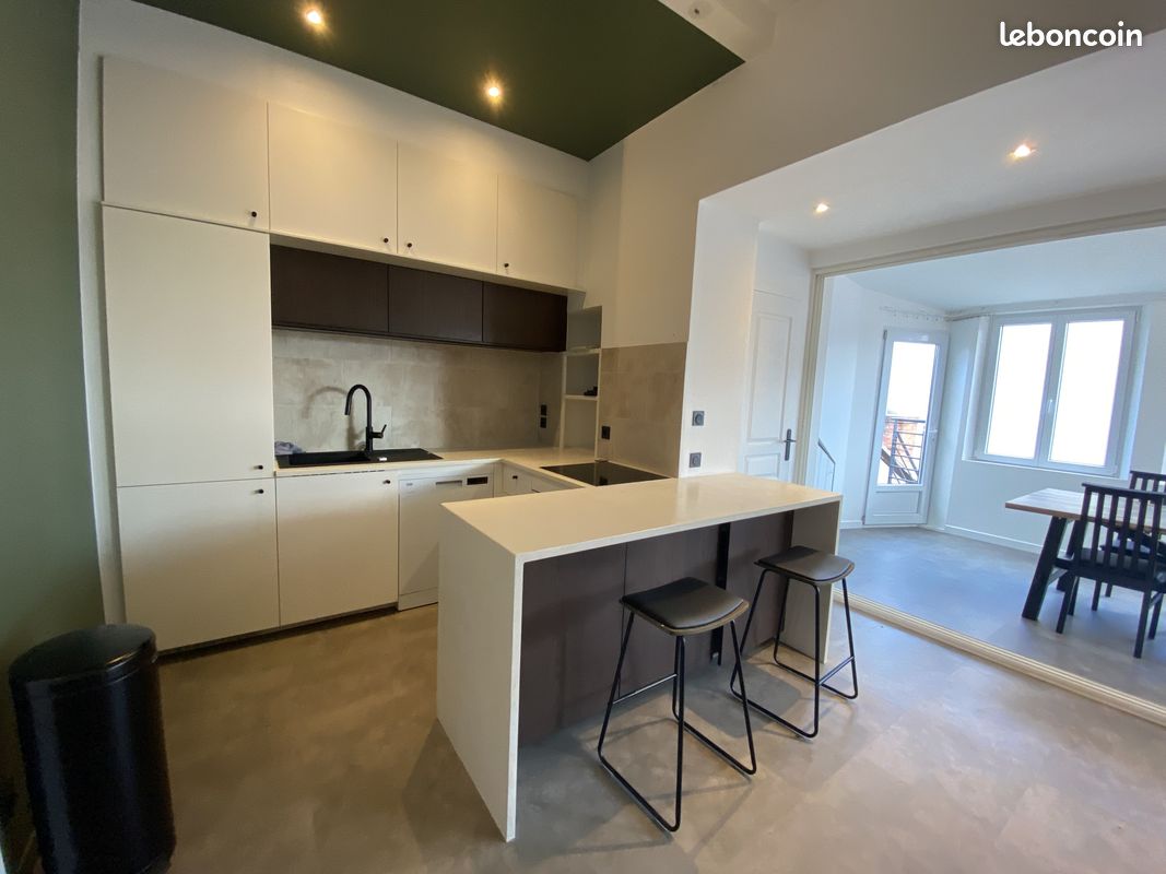 Appartement 4 pièces 96 m² · à Sainte-Foy-lès-Lyon · 96 m² · 1 370 €