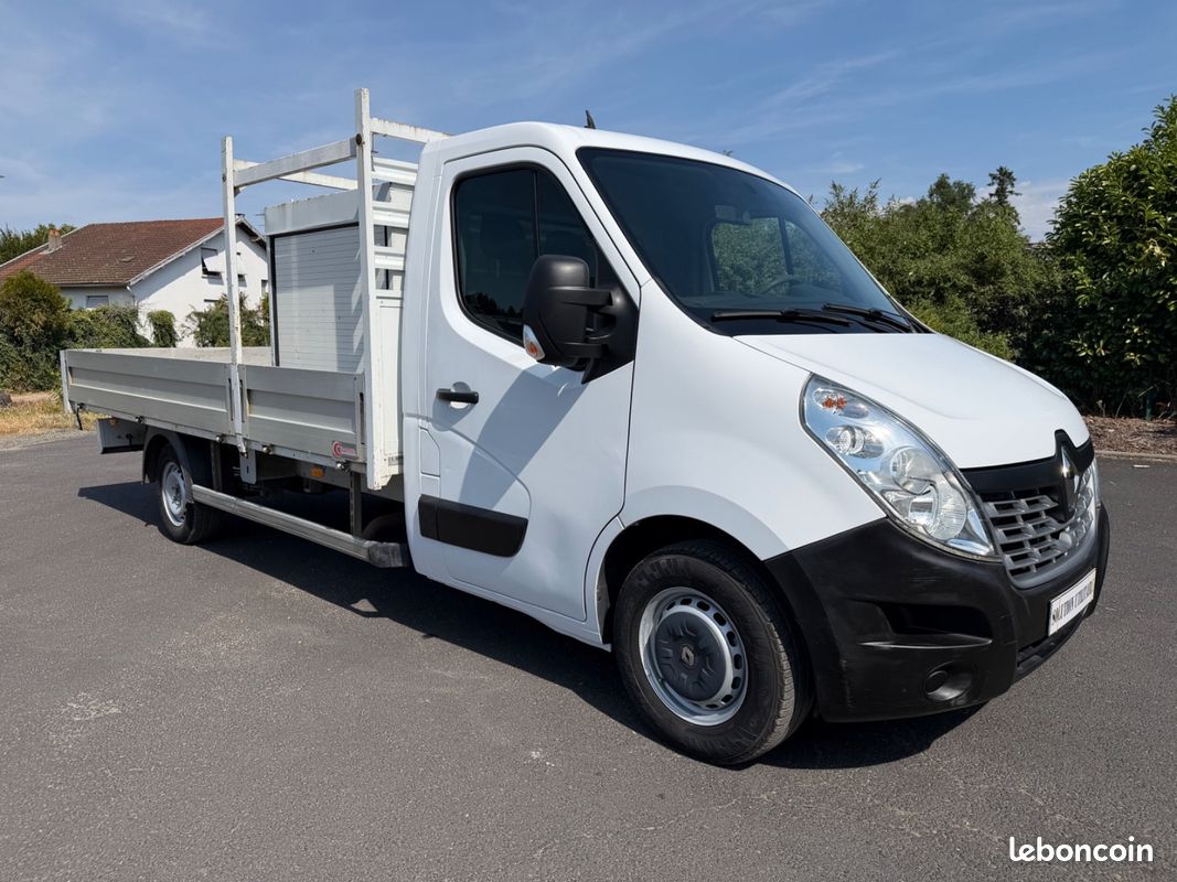 Renault MASTER RENAULT MASTER 2.3 DCI 145CV (PLATEAU 4.50 X 2.15) 2 RIDELLES LATERALES (image 2)