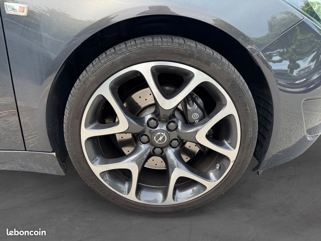 OPEL INSIGNIA ST 2.8 V6 TURBO 325 ch OPC : Garantie 12 mois (image 16)