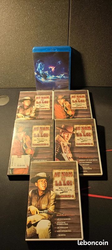 Lot de DVD et Blu-ray (image 1)