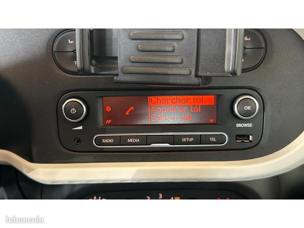 RENAULT TWINGO 1.0 Sce 65 ch - FAIBLE KILOMETRAGE - BLUETOOTH (image 26)