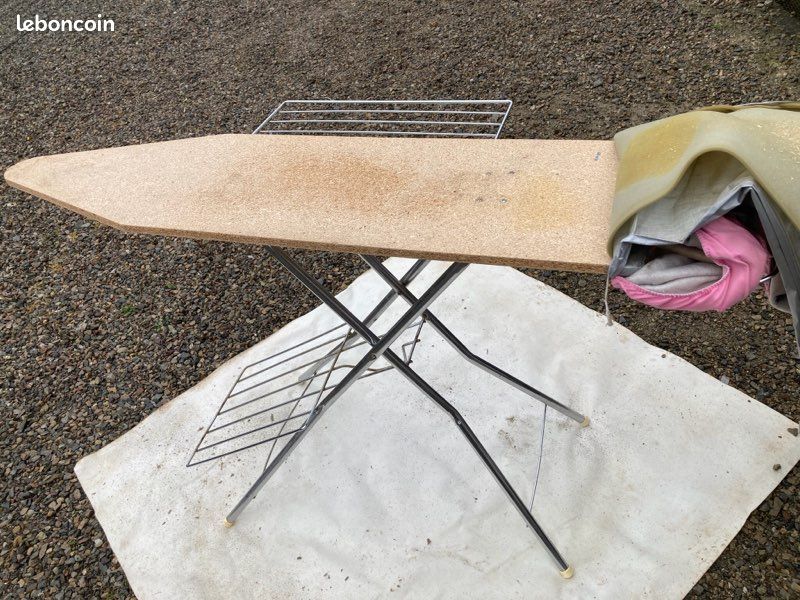 Table à repasser (image 3)