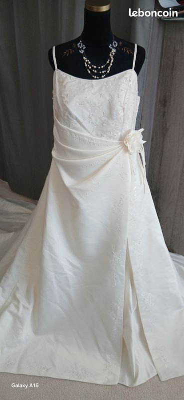 Robe de mariée (image 1)