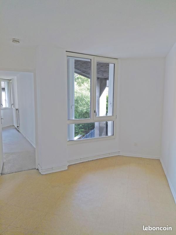 Appartement 4 pièces 83 m² · à Givors · 83 m² · 719 €/mois