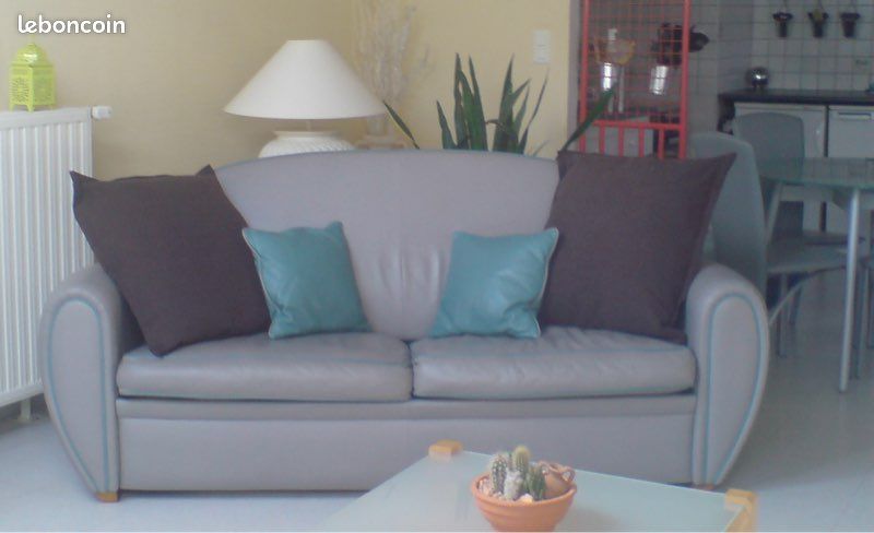 Ensemble canapé et 2 fauteuils club en cuir Bernard Massot (image 1)