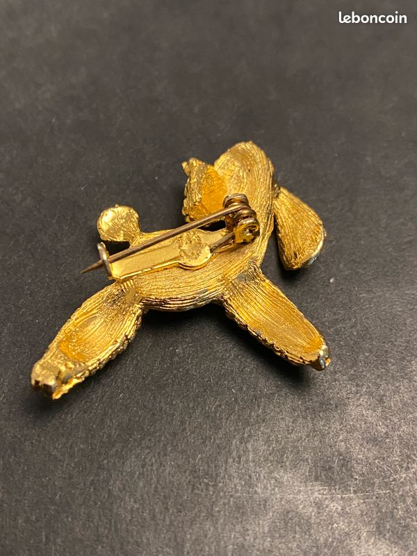 Jolie Broche Vintage Argentée – Originale – Accessoire Rétro