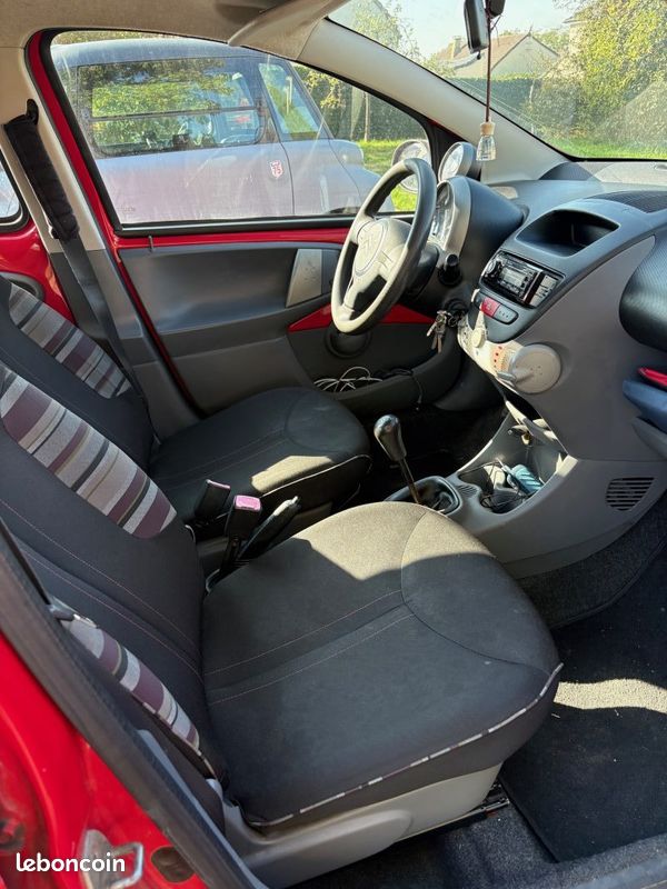 CITROEN C1 CONFORT 1.0 68 ch VITRES ELECTRIQUES GARANTIE 6 MOIS (image 5)