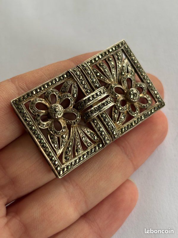 Broche Ancienne En Argent Massif Pour Photo – XIXème Siècle