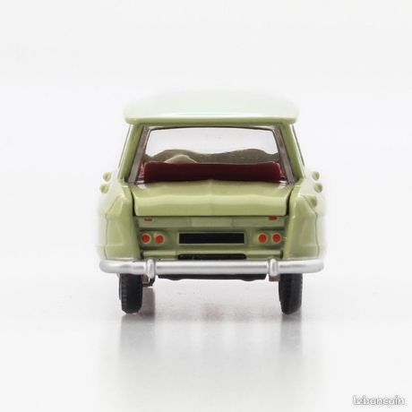 Dinky Toys - 1:43 - Citroën Ami 6 Berline N°557 - Modello