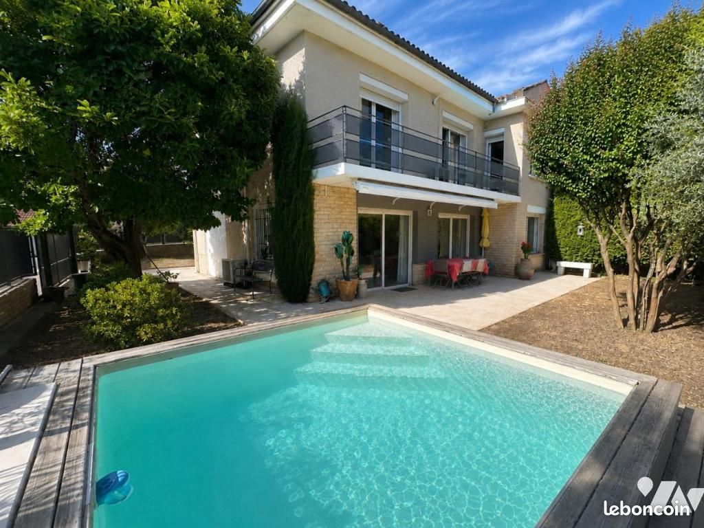 Maison 5 pièces 150 m² · à Cahors · 150 m² · 364 000 €