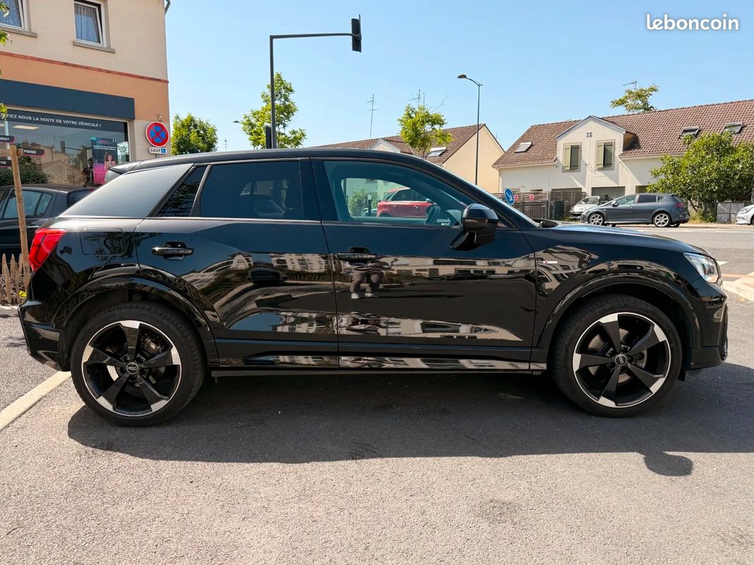 AUDI Q2 35 TFSI 150 S tronic 7 S line (image 8)