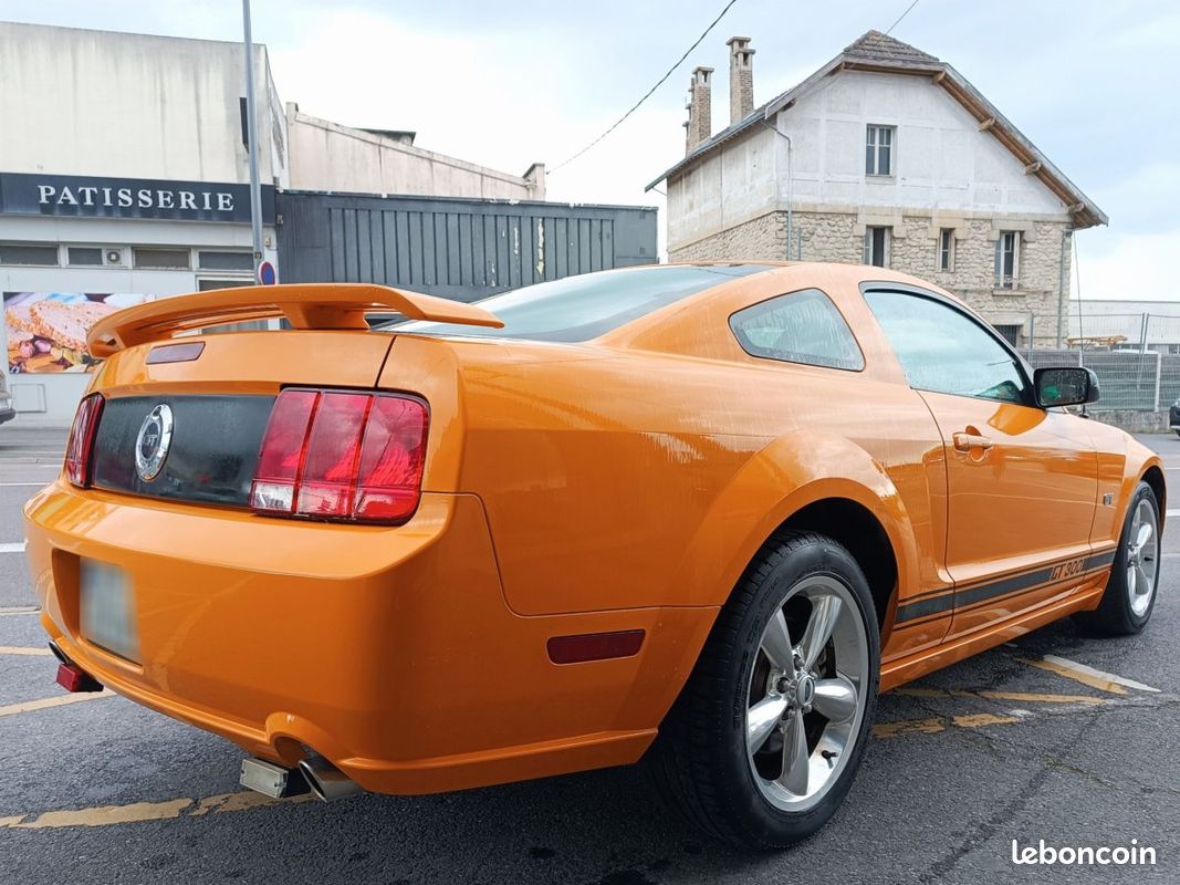 Ford Mustang COUPÉ GT 4.6 V8 305CV (image 4)