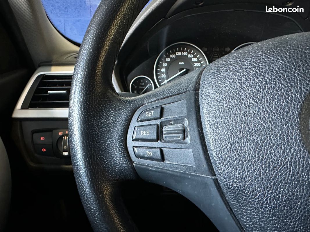 BMW Série 3 320 d 2.0 D 184ch Luxury - 2013 - 191 987 km - Boîte auto - (image 11)