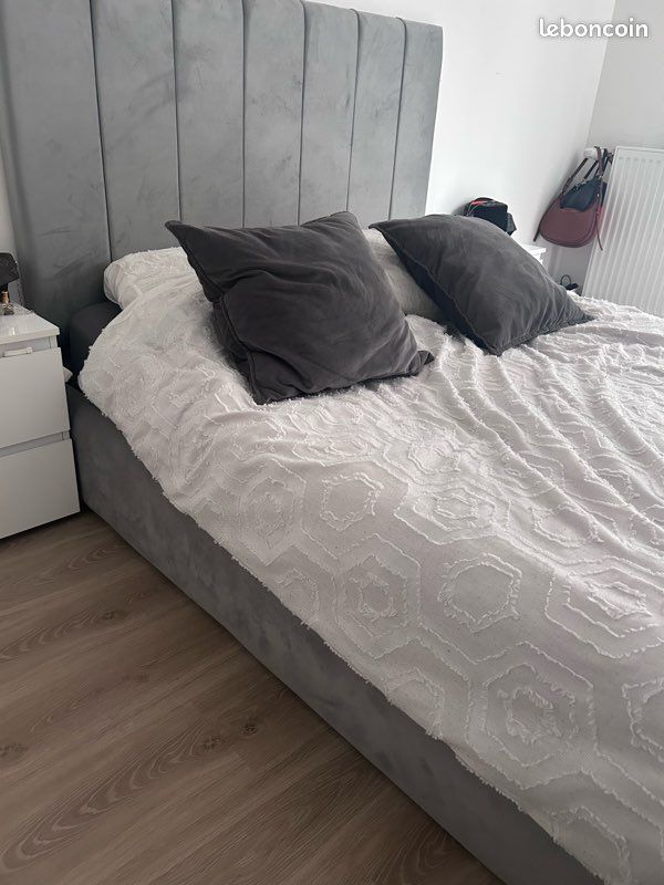 Lit velours gris (image 2)