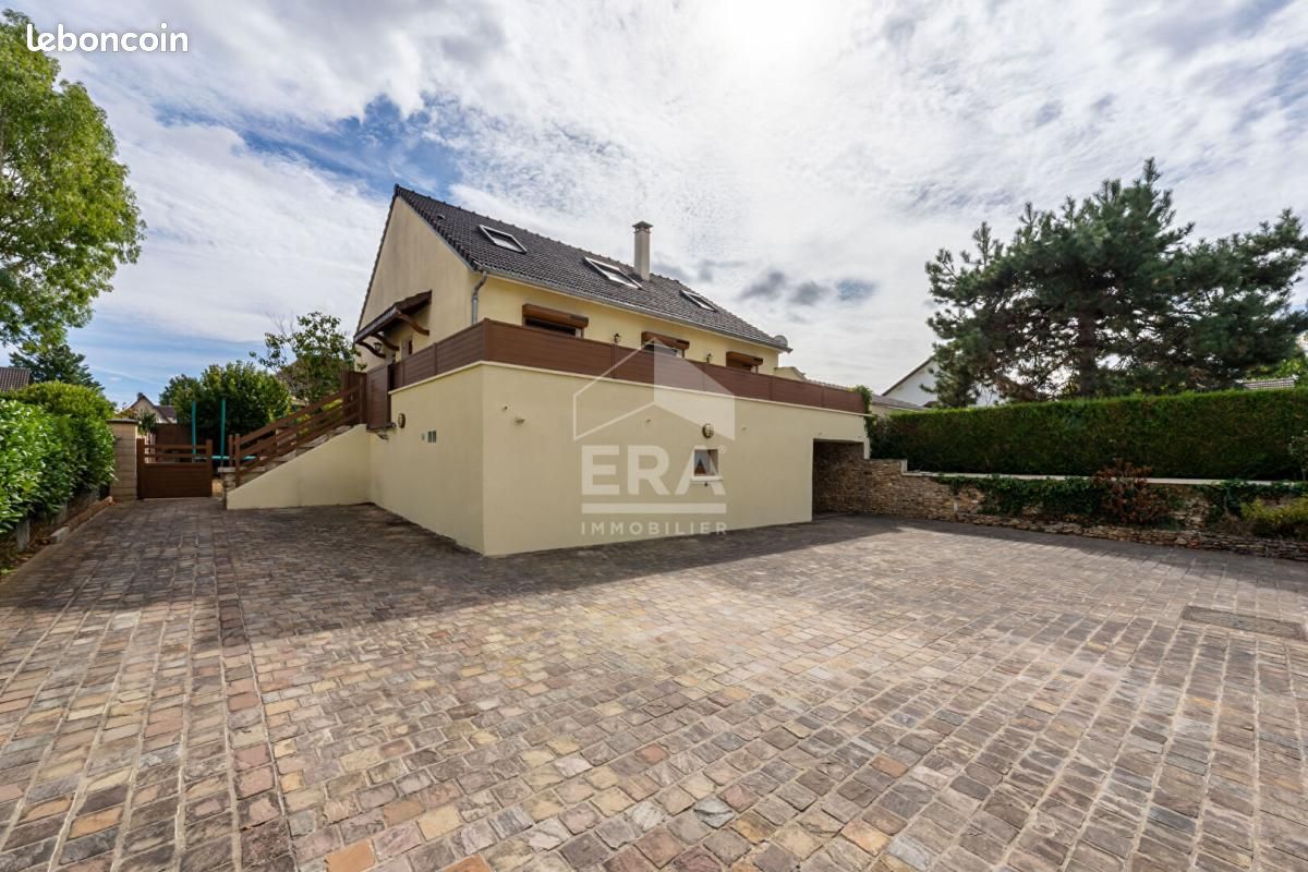Maison 9 pièces 130 m² · à Itteville · 130 m² · 325 000 €