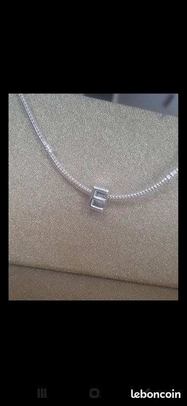 Charm e (image 1)