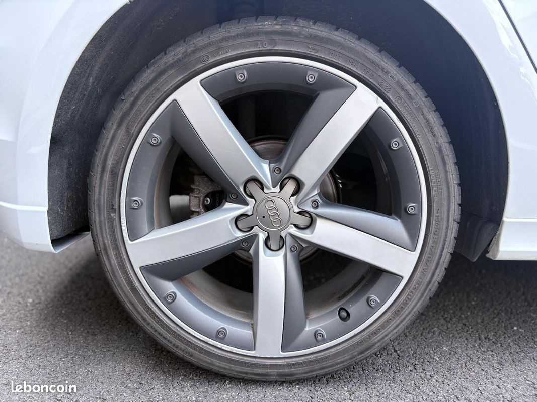 AUDI A1 SPORTBACK 1.2 TFSI 86 S line *REVISION A JOUR* *CT OK* *PLAQUETTES DE FREIN NEUVES (image 38)
