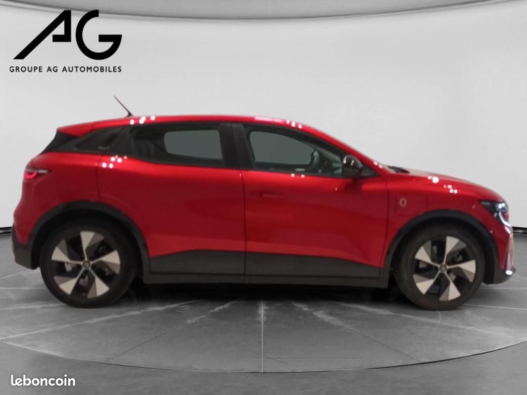 Renault Mégane E-TECH EV60 220 ch super charge Equilibre (image 7)