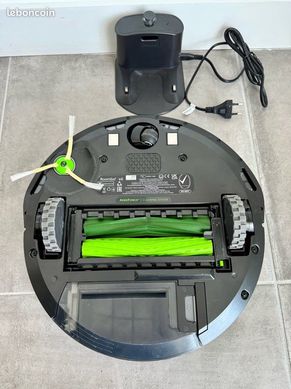 IRobot Roomba E6 (modèle 966) - Hors Service, Pour Pièces Détachées Ou Réparation