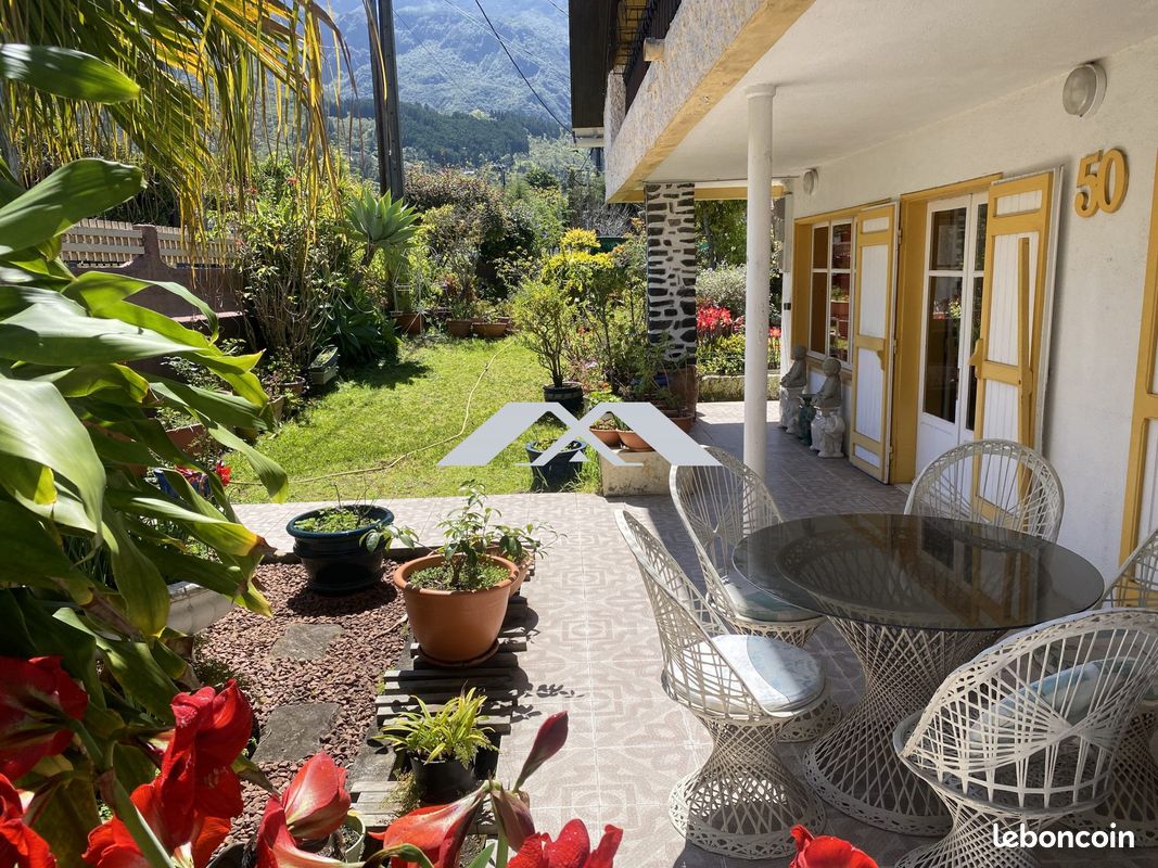 Maison 7 pièces 158 m² · à Cilaos · 158 m² · 366 000 €