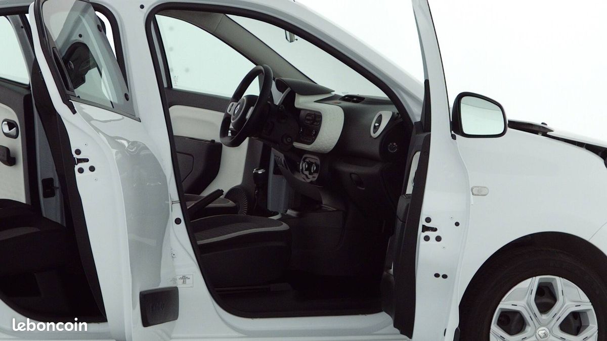 Renault twingo iii achat integral 21 zen (image 16)