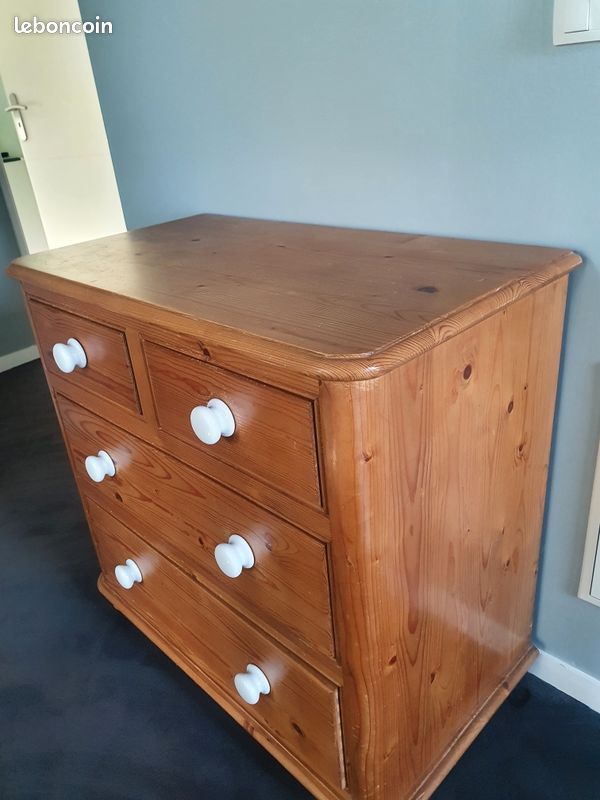 Commode Interior’s (image 2)